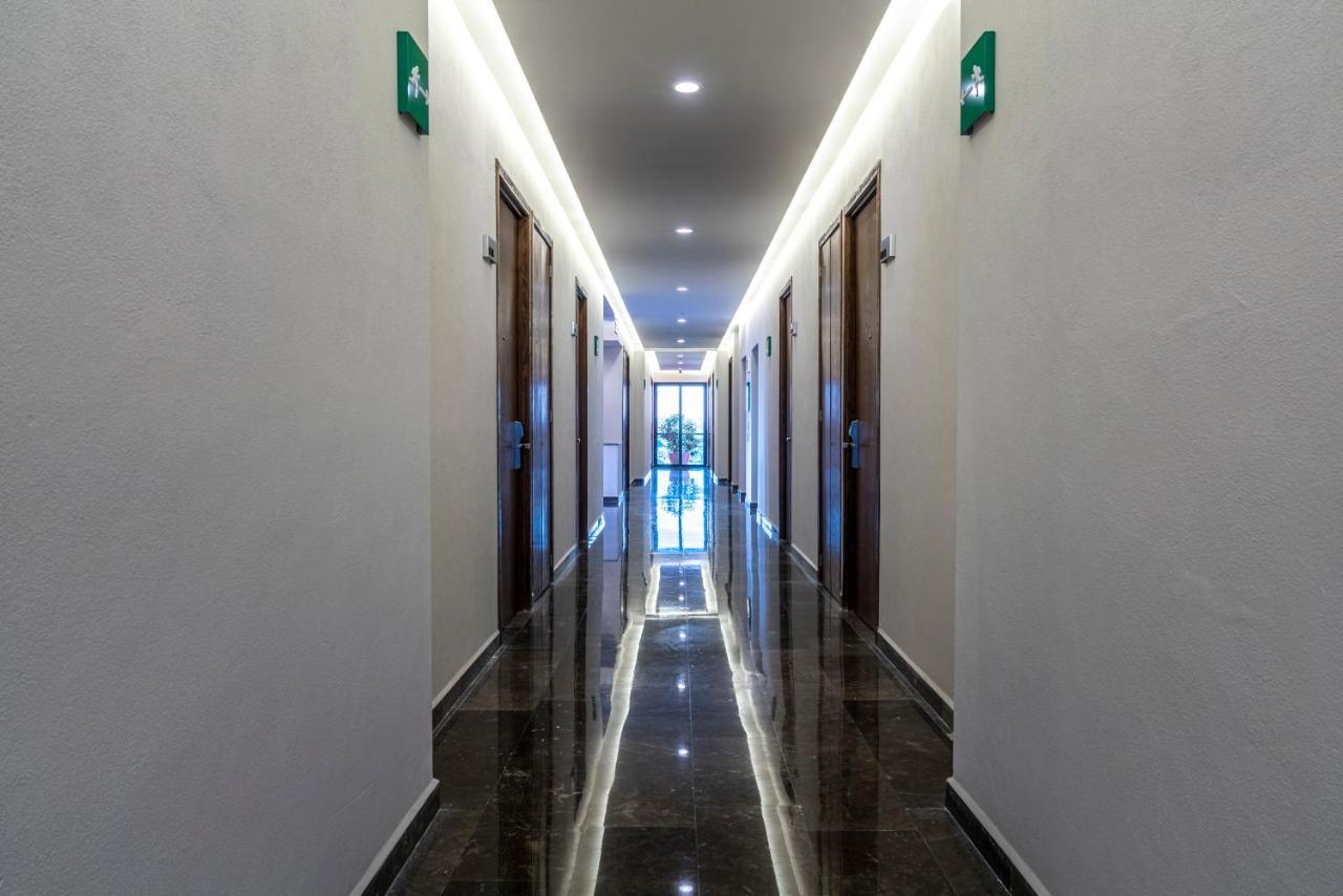 Hotel Gumont Guadalajara Lopez Mateos - Minerva Extérieur photo