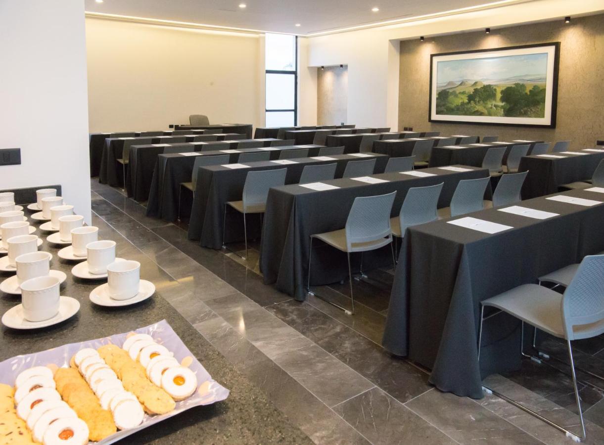 Hotel Gumont Guadalajara Lopez Mateos - Minerva Extérieur photo